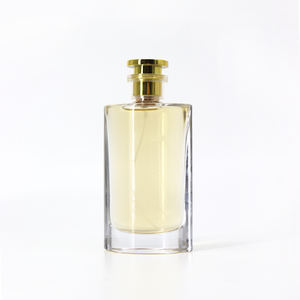 Commande <span class=keywords><strong>en</strong></span> gros <span class=keywords><strong>de</strong></span> conteneurs <span class=keywords><strong>de</strong></span> parfum cylindriques <span class=keywords><strong>en</strong></span> cristal dépoli personnalisables <span class=keywords><strong>de</strong></span> luxe bouteille <span class=keywords><strong>de</strong></span> parfum vide atomiseur rechargeable <span class=keywords><strong>en</strong></span> <span class=keywords><strong>verre</strong></span> - Product Image 4