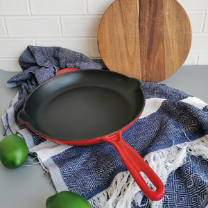 12 "classique <span class=keywords><strong>en</strong></span> <span class=keywords><strong>fonte</strong></span> émaillée grande poêle antiadhésive avec émail noir à l'intérieur costume pour four cuisinière à induction à gaz - Product Image 5