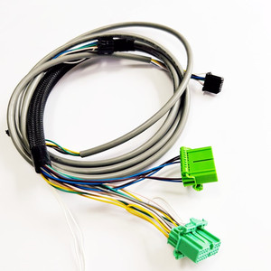 Faisceau de câblage automobile personnalisé avec connecteurs multi-pins verts pour module de commande de véhicule - Product Image 5