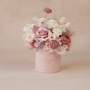 Scatola per Fiori Cilindrica Rotonda in Cartone Biodegradabile Bianco Puro e Rosa per Bouquet, Molto Popolare e Personalizzabile, Stile Hug Bucket - Product Image 1