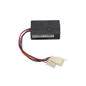 Mini traceur GPS 401A - Suivi de véhicule en temps réel, localisateur de voiture antivol avec surveillance à distance et historique de parcours - Product Image 2