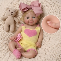 Poupée bébé réaliste en silicone pleine grandeur de 13 pouces avec cheveux bouclés, accessoires complets et boîte cadeau pour filles