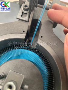 Commercio all'ingrosso della fabbrica Automatica purga pad da bagno bar <span class=keywords><strong>macchina</strong></span> per maglieria Purga pad di lavoro a maglia di Filo <span class=keywords><strong>macchina</strong></span> spugna tergicristallo - Product Image 6