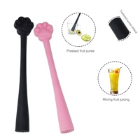 Bâton de purée en silicone en forme de patte de chat utilisé pour faire du jus de fruits au citron et de la purée de fruits purée de pommes de terre