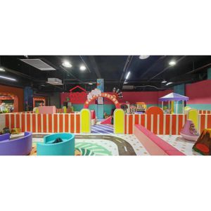 Attrezzature per Giochi al Coperto di Alta Qualità Ispirate al Fantasia, Crea un Mondo di Gioco Magico - Product Image 2