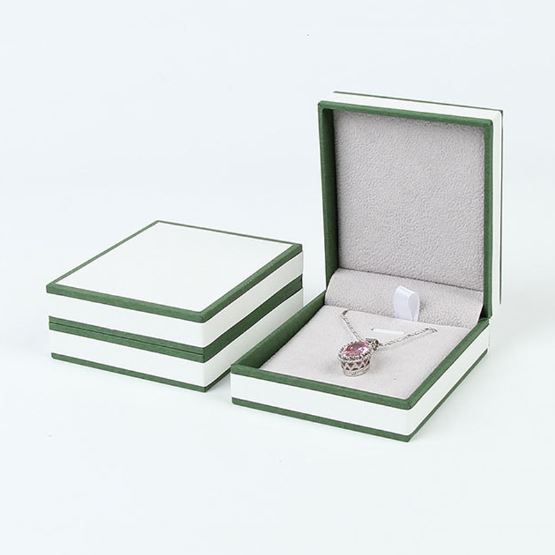 Boîte à pendentif