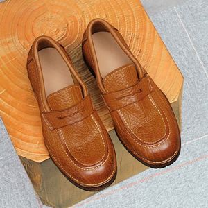 Chaussures Derby anglaises rehaussantes en cuir véritable verni brillant, motif gravé, robustes, légères, imperméables pour l'automne - Product Image 1