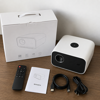 Proyector Inteligente Portátil con Conectividad HDMI, Diseño Compacto de Bolsillo para Entretenimiento en el Hogar y Aplicaciones de Viaje