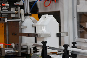 Machines de soufflage automatique de bouteilles en plastique PP PE 500ML 1L 2L 4L Machine de moulage par soufflage de bouteilles de <span class=keywords><strong>5</strong></span> <span class=keywords><strong>litres</strong></span> gallons - Product Image 3