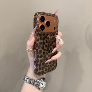 เคสโทรศัพท์ลายเสือดาวสองชั้นสุดเทรนดี้ สไตล์สาวเปรี้ยว Y2K เท่ๆ ป้องกันการกระแทก สำหรับ iPhone 13/14/15/16/17 Pro Max - Product Image 1