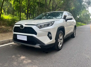 Toyota <span class=keywords><strong>RAV4</strong></span> 2.0L CVT 2020 Usada en Venta, Tracción en Dos Ruedas, Versión Fashion PLUS, Exterior Blanco, Interior Negro, SUV Familiar Cómodo de Gasolina - Product Image 2