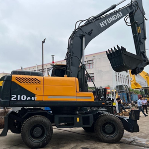Excavatrice sur pneus Hyundai 210W-9T d'occasion à prix abordable, modèle 2023, poids opérationnel de 21 tonnes, moteur, boîte de vitesses, PLC, en promotion - Product Image 2