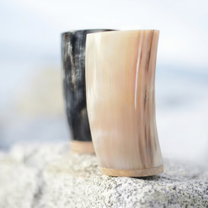 Vaso de Vidrio Natural Hecho a Mano, Vaso Rústico para Cerveza, Vajilla Ecológica REHMAN CRAFT de Uttar Pradesh - Product Image 1