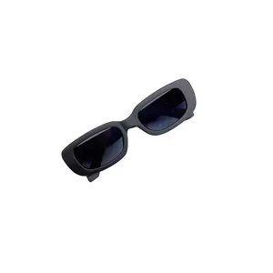 แว่นกันแดดกรอบสี่เหลี่ยมสีล้วนของฟาสต์แว่นกันแดดสำหรับเด็กทำจากพีซีสีดำแว่นกันแดดสำหรับเด็ก UV400