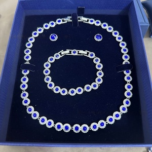 Conjunto de Joyería de Alta Calidad con Cristales de Hielo, Cadena de Tenis, Botón de Diamantes de Imitación Redondos, Collar, Pulsera y Pendientes para Mujer, Ideal para Bodas - Product Image 5