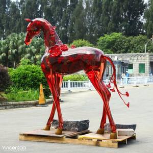 Vincentaaカスタム赤レジン彫刻ホテル馬彫刻高級ロビー装飾彫刻 - Product Image 5