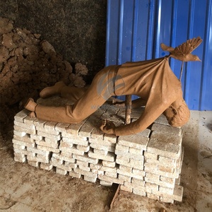 Increíble Escultura de Hombre de Metal Hecha a Mano que Desafía la Gravedad, Escultura de Bronce - Product Image 5