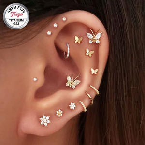 Pendientes de titanio ASTM-F136 con circonita para piercing de moda: Tragus, Helix, Daith, Lóbulo, con parte trasera plana, rosca interna, Labret y Anillos para la nariz - Product Image 6