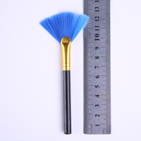Brosse de nettoyage de clavier en forme d'éventail de tige noire petit écart de brosse pour dépoussiérage outil de nettoyage de poussière d'ordinateur fournitures scolaires de bureau