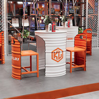 Ensemble table et tabourets de pub en fût d'huile industriel vintage, mobilier en métal personnalisé avec logo pour café et restaurant