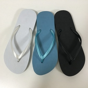 Bán Buôn Giá Rẻ Tùy Chỉnh Logo In Mới Nhất Cao Su Phụ Nữ Màu Hồng Wedding Dép Đồng Bằng <span class=keywords><strong>Flip</strong></span> <span class=keywords><strong>Flops</strong></span> - Product Image 4