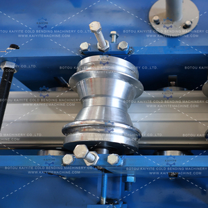 Macchina per la Formazione di Persiane in Tessuto Resistente <span class=keywords><strong>al</strong></span> Vento di Qualità Industriale - Product Image 4