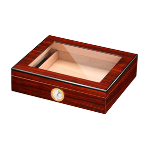 Humidor de Escritorio Moderno Hecho a Mano de Cedro con Tapa de Vidrio Lacado, Higrómetro y Capacidad para 25 Cigarros, Material de Madera Lacada - Product Image 1
