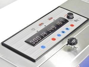 ماكينة لحام الأكياس البلاستيكية والعبوات رأسية آلية تعمل بالنيتروجين مع سير ناقل مستمر - Product Image 4