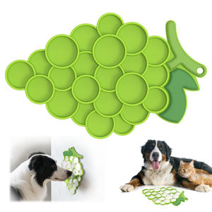 Tapis de nourrissage pour chien et chat en silicone, intérieur/extérieur, écologique, durable, imperméable, ralentit la consommation - Product Image 1