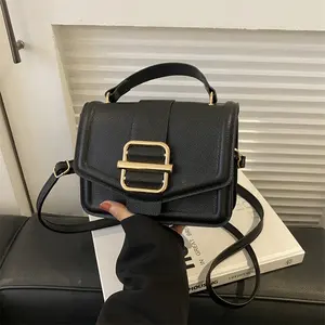 Vintage portable small square bag 2024 winter new fashion shoulder crossbody bag female bag support a large number of mixed