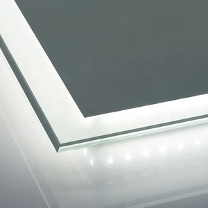 Espejo de Pared Redondo de <span class=keywords><strong>Diseño</strong></span> Moderno <span class=keywords><strong>para</strong></span> <span class=keywords><strong>Baño</strong></span> con Clasificación IP65 y Función de Aumento, Marco Plateado y Tira de Luz LED - Product Image 3