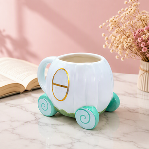 Tasse en céramique sculptée cendrillon Coach 3D - Product Image 2