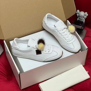 Nouvelles chaussures de sport et décontractées en cuir véritable de marque de créateur, à enfiler et à lacets, avec semelle épaisse et amortissante, pour hommes et femmes, en vert - Product Image 5