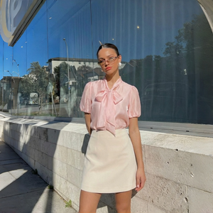 エレガントなオフィスブラウスシャツ無地半袖シフォントップボウタイ春夏ニット生地 - Product Image 1