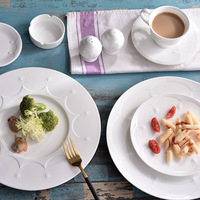Service de table en porcelaine fine style Couronne Nordique, vaisselle créative en céramique pour hôtel avec assiettes à pâtes et tasses à café occidentales