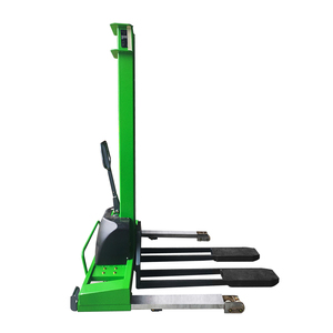 Apilador de Paletas Autocargable Eléctrico con Desplazador Lateral, Operado por Batería, de 1 Tonelada y 1.3 Metros, Modelo CDD1313 de Noelift - Product Image 3