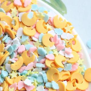 CHENXI 1KG di <span class=keywords><strong>argilla</strong></span> <span class=keywords><strong>polimerica</strong></span> artigianale fai da te spruzza 5mm colori solidi bianco blu rosa nuvola stella Mix modello unico - Product Image 1