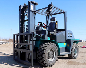 YCMG Carrello Elevatore Diesel 4x4 Fuoristrada da 3 e 3,5 Tonnellate Certificato CE per Costruzioni Agricole - Product Image 1