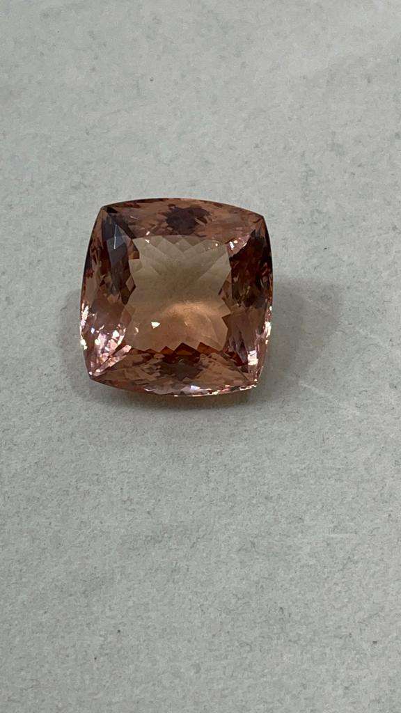 สีน้ำตาล