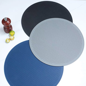 7.7 pouces coussinets chauffants en silicone antidérapants polyvalents <span class=keywords><strong>tapis</strong></span> <span class=keywords><strong>de</strong></span> dessous <span class=keywords><strong>de</strong></span> plat <span class=keywords><strong>de</strong></span> cuisine en plastique avec <span class=keywords><strong>tapis</strong></span> à lécher pour micro-ondes tampons <span class=keywords><strong>de</strong></span> <span class=keywords><strong>plaque</strong></span> chauffante tampons <span class=keywords><strong>de</strong></span> support <span class=keywords><strong>de</strong></span> four - Product Image 6