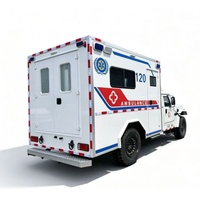 Ambulance manuelle 4x4 diesel nouvelle génération avec cabine modulaire carrée et équipement médical complet pour le transport d'urgence
