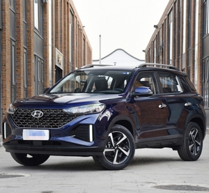 Hyundai Ix35, état neuf, voiture automatique à 4 roues avec sièges en cuir, caméra arrière, transmission avant, norme d'émission Euro VI - Product Image 2