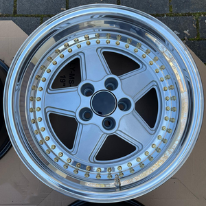 Jantes forgées de 17, 18, 19 et 20 pouces pour Mercedes-Benz W126, C126, W124, E500, W116, W123, W108, <span class=keywords><strong>109</strong></span>, R107, C107, SL63, C63, E63, S63, AMG, PENTA - Product Image 1