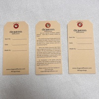 Étiquette de vêtement personnalisée Étiquette d'expédition de Manille Étiquette en papier kraft Étiquette suspendue Recyclable Étiquette de vêtement pour vêtements