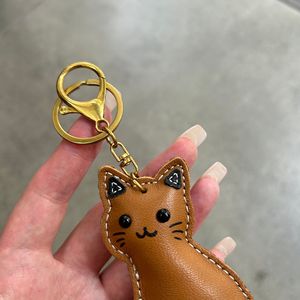 Llavero de Gato Hecho a Mano, Súper Ligero, Duradero, Colorido y Adorable, Accesorio para Bolsos, Regalo para Amantes de los Gatos - Product Image 4