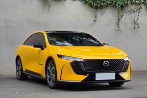 <span class=keywords><strong>Mazda</strong></span> EZ-6 EREV 200 Premium Hatchback 2024 Usado, Híbrido de Largo Alcance, Listo para Exportación, Amarillo sobre Marrón - Product Image 2