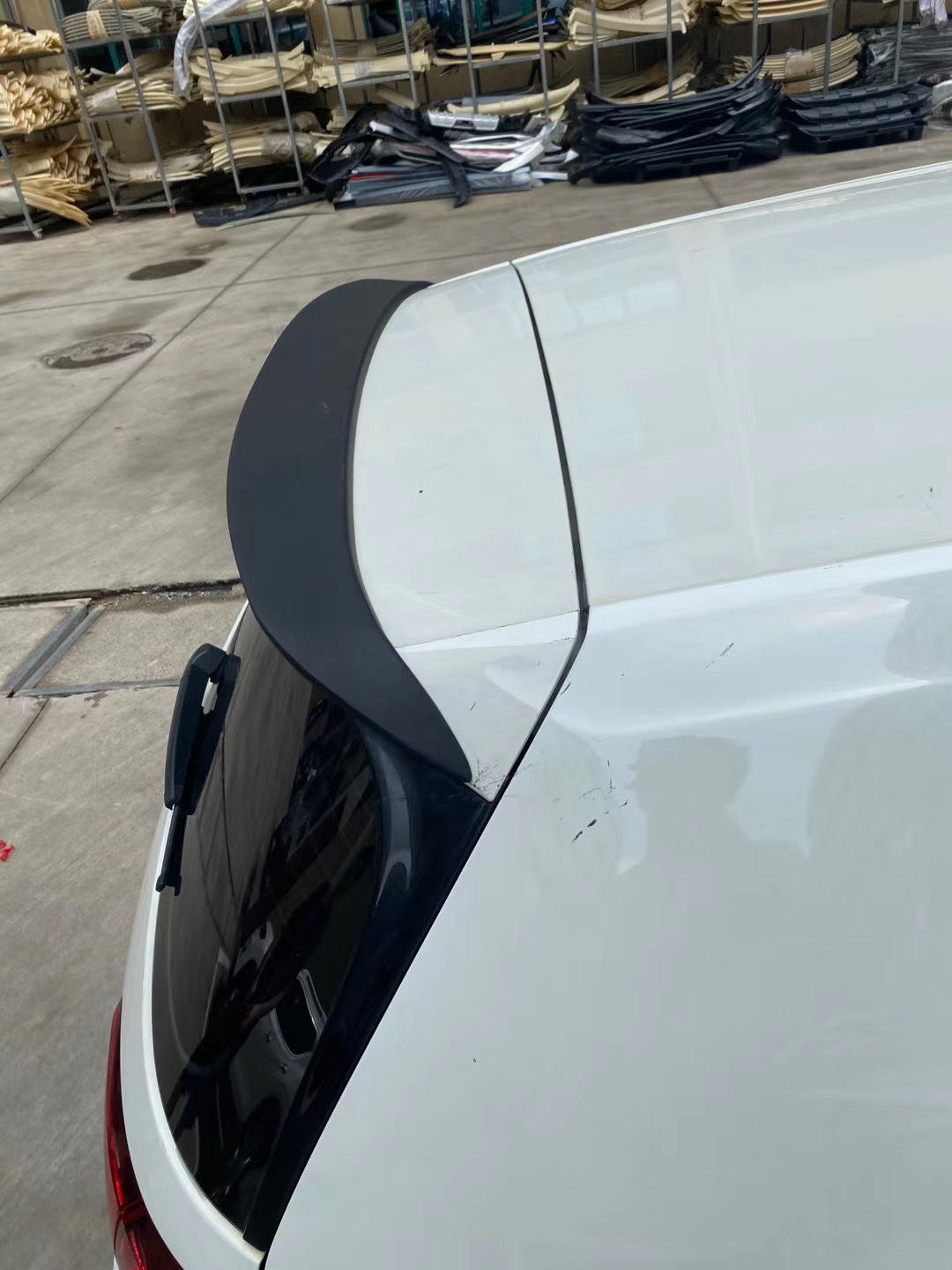 Piccolo Spoiler posteriore GTI