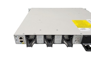 Commutateur Ethernet géré C9300-24S-A neuf avec 24 ports SFP+ 10G pour les réseaux d'entreprise - Product Image 2