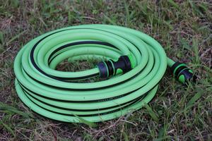 <span class=keywords><strong>Tuyau</strong></span> d'<span class=keywords><strong>arrosage</strong></span> tressé en PVC haute pression multi-usage de 15 m pour l'<span class=keywords><strong>arrosage</strong></span> des arbustes, le lavage des patios et la <span class=keywords><strong>douche</strong></span> des animaux domestiques à la maison - Product Image 4