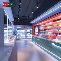Étagères personnalisables en verre et bois pour présentoirs de cosmétiques, bars à parfums, et magasins de perruques et de produits de beauté – Solution tout-en-un